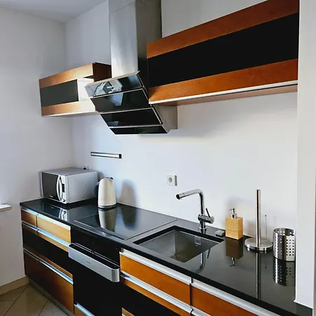 5 Pietro Apartamentowca W Sercu Poznania דירה *
