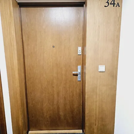 5 Pietro Apartamentowca W Sercu Poznania דירה פוזנן