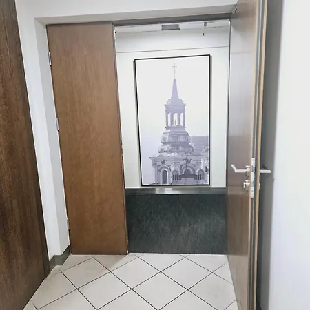 5 Pietro Apartamentowca W Sercu Poznania * פוזנן